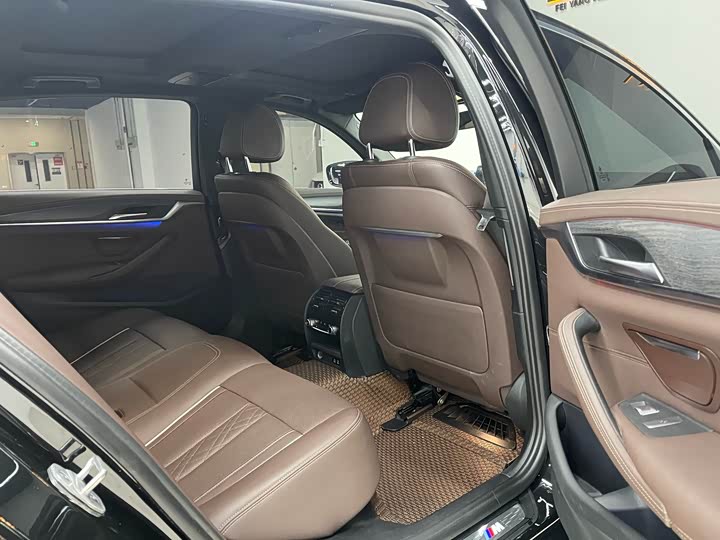 BMW 5-Series 2021 530 Li Leading M — фото 7
