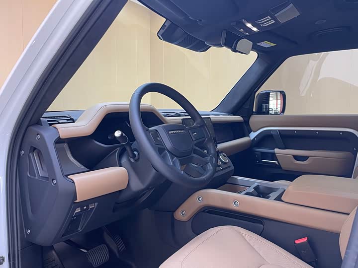 Land Rover Defender — фото 10
