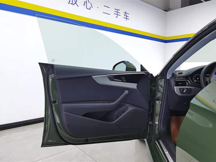 Audi A5 2024 Sportback 40 TFSI — фото 7
