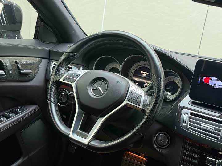 Mercedes-Benz CLS 2013 CLS 350 — фото 16
