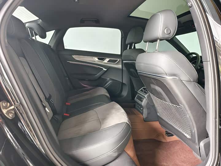 Audi A6L 40 TFSI люкс-динамик — фото 6