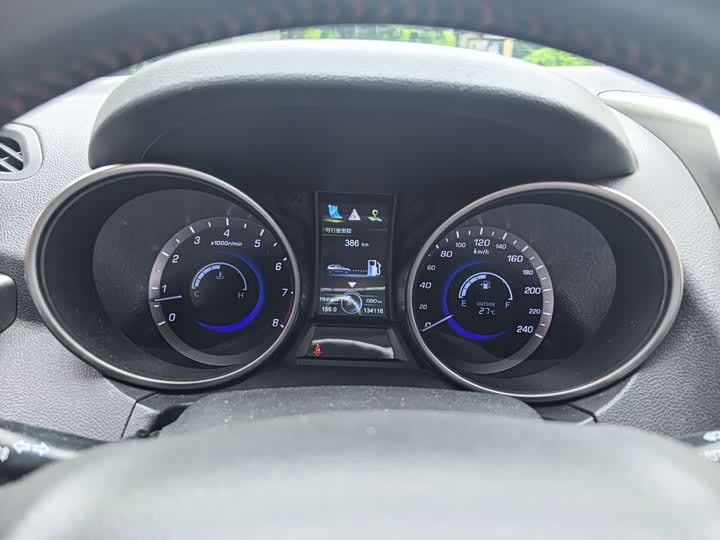 Changan CS75 2016 2.0 L MTLuxury V — фото 10