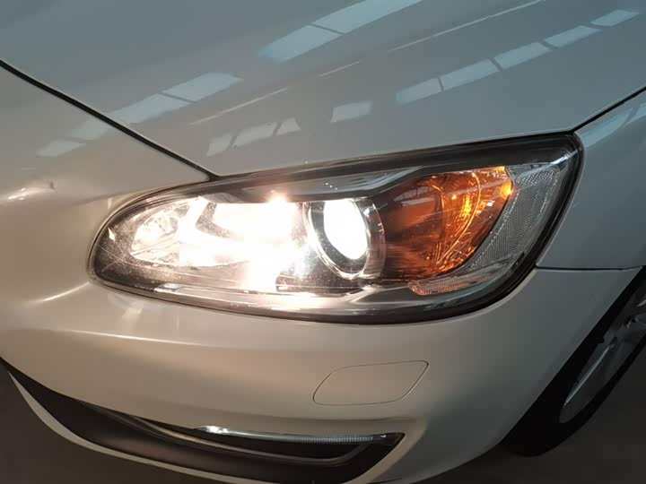Volvo S60 2017 S 60 L T 3 — фото 24