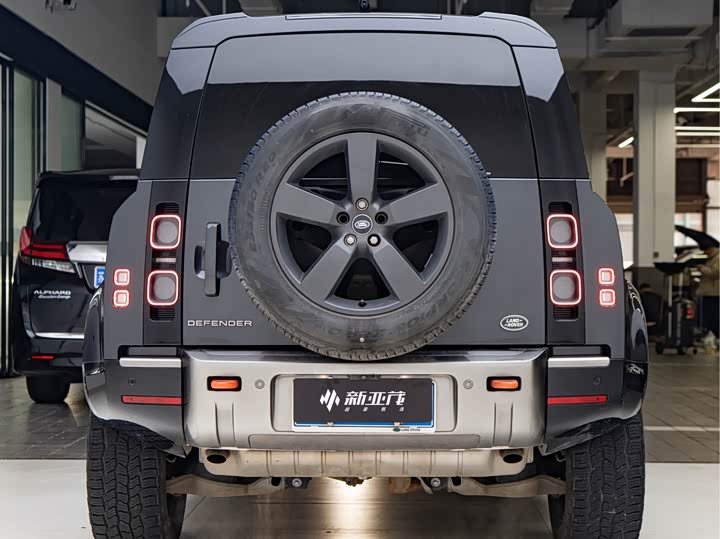 Land Rover Defender — фото 8
