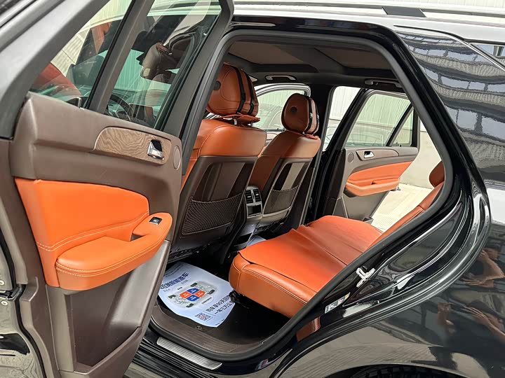 Mercedes-Benz GLE 2015 GLE 400 4 MATIC — фото 10