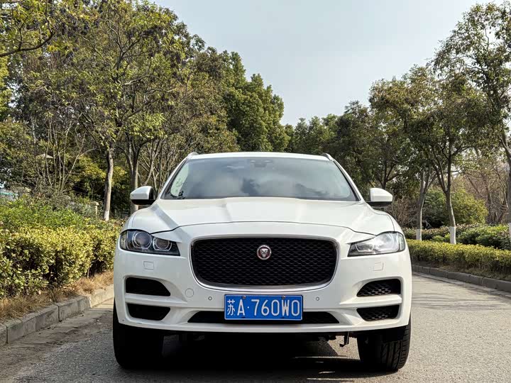 Jaguar F-PACE 2020 2.0 T — фото 2