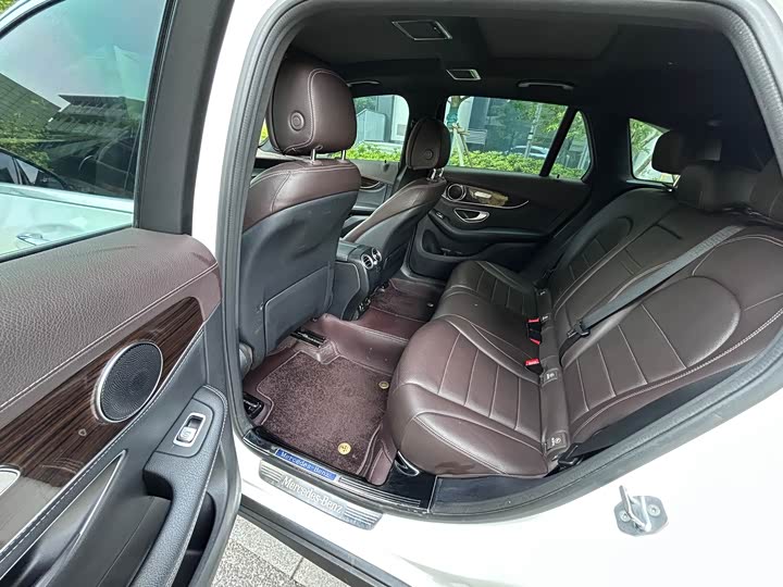 Mercedes-Benz GLC 260 4MATIC динамик — фото 12