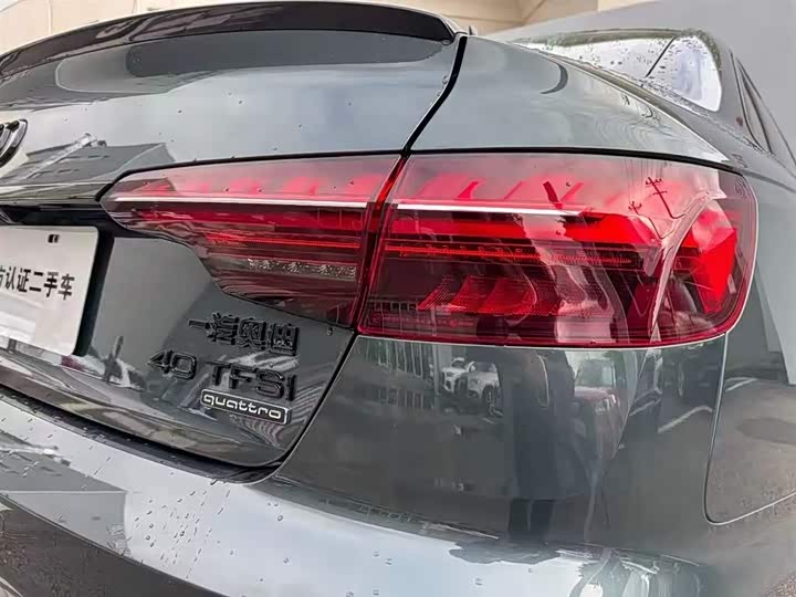 Audi A4L 2024 40 TFSI quattro RS — фото 9