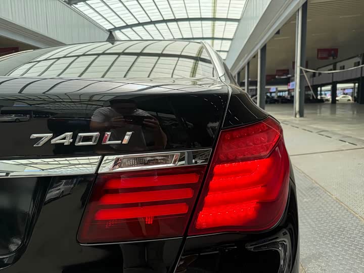 BMW 7 Series 740Li продвинутая — фото 20