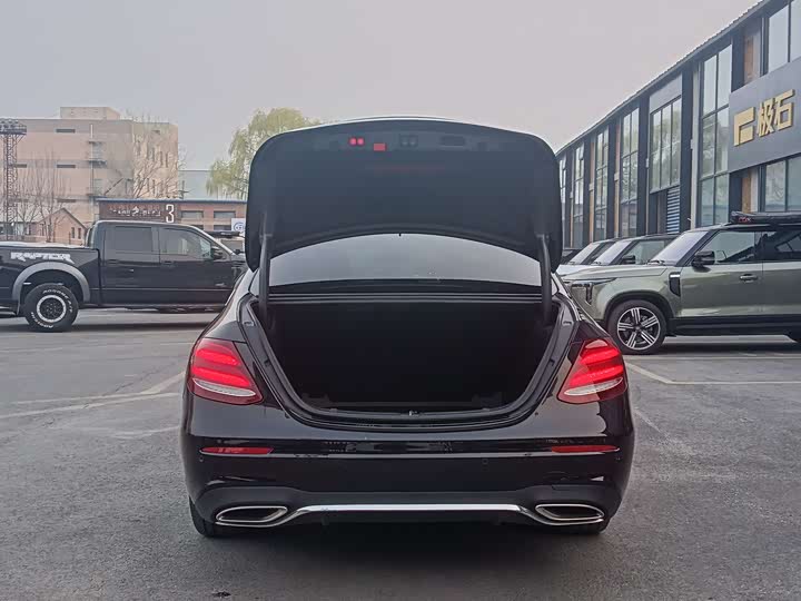 Mercedes-Benz E-Class 2020 E 300 L — фото 11