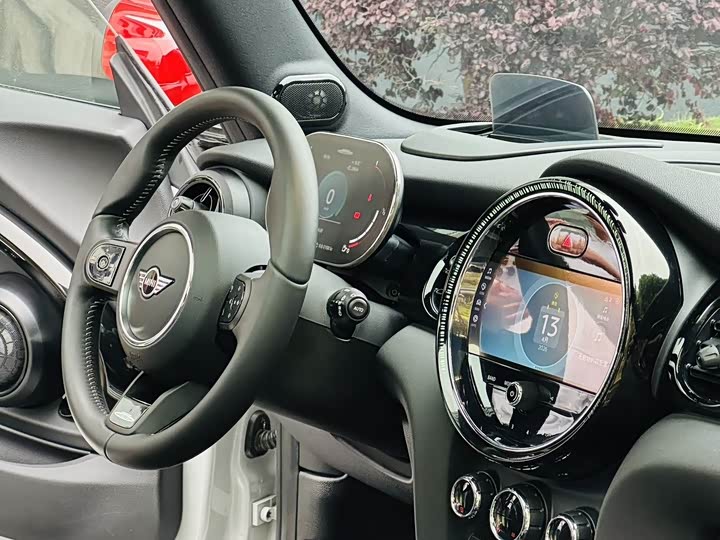 MINI Hatch — фото 12