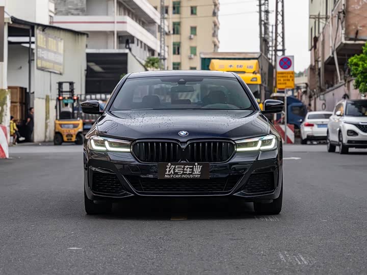 BMW 5 Series — фото 2