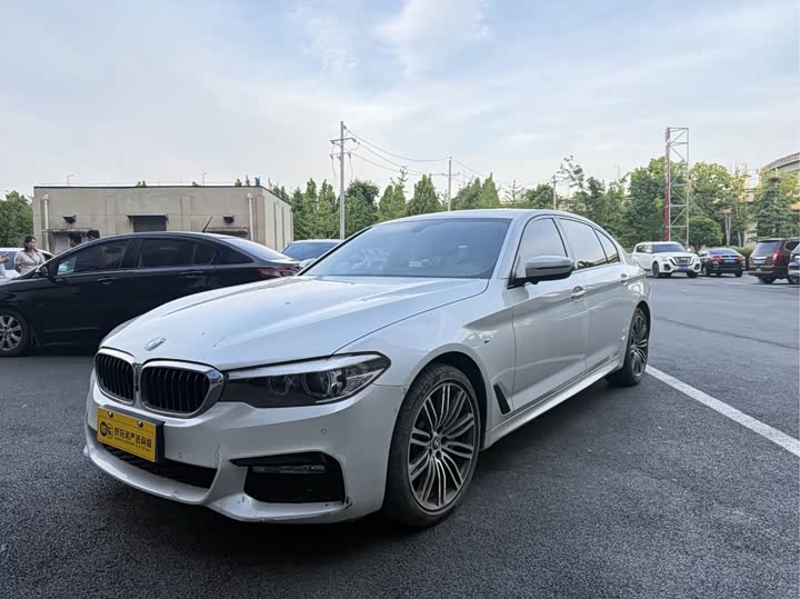 BMW 5-Series 2018 530 Li Leading M — фото 1