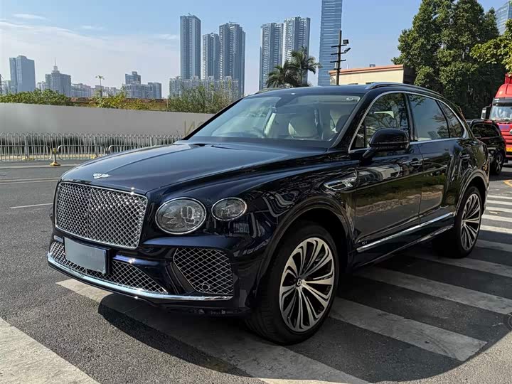 Bentley Bentayga — фото 1