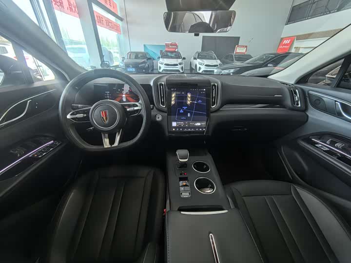 Hongqi HS3 PHEV 2025 117km — фото 6
