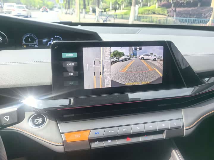 Changan UNI-V 2023 1.5 T Premium — фото 22