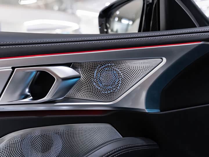 BMW 8-Series 2019 840i x Drive M — фото 11
