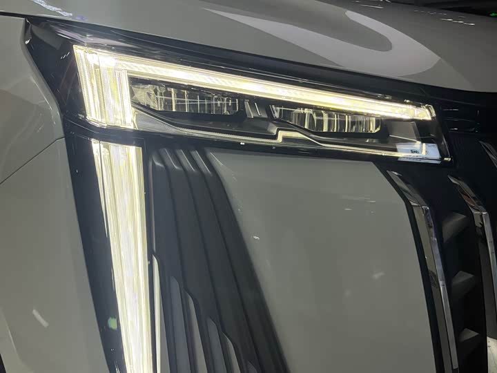 Trumpchi M8 2024 400 T — фото 12