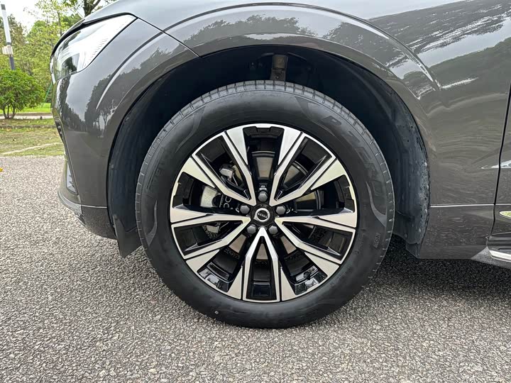 Volvo XC60 2024 B 5 4 WD — фото 14