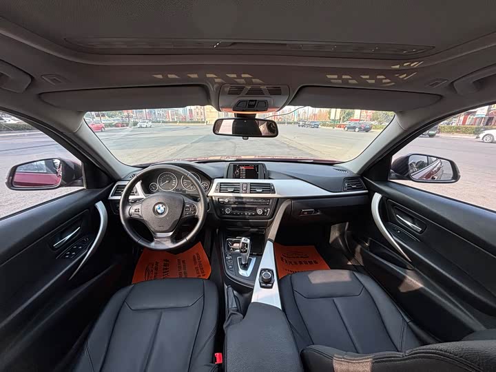 BMW 3-Series 2015 320i — фото 12
