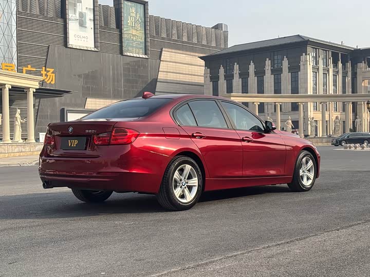 BMW 3-Series 2015 320i — фото 15
