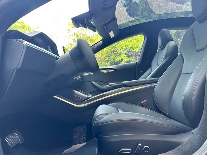Tesla Model S 2023 Plaid — фото 6