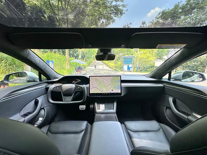 Tesla Model S 2023 Plaid — фото 7