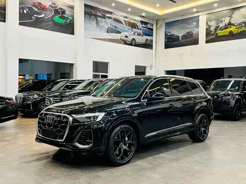 Audi Q7 2025 55 TFSI quattro S line — фото 11