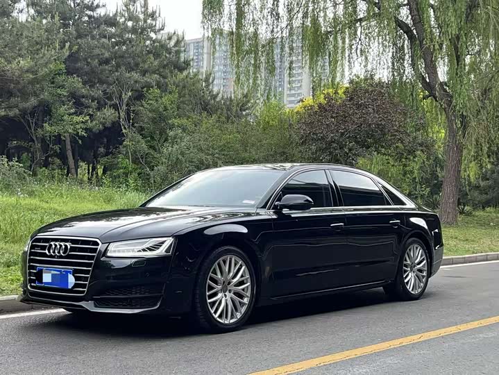 Audi A8 2017 A 8 L 45 TFSI quattro Luxury — фото 1