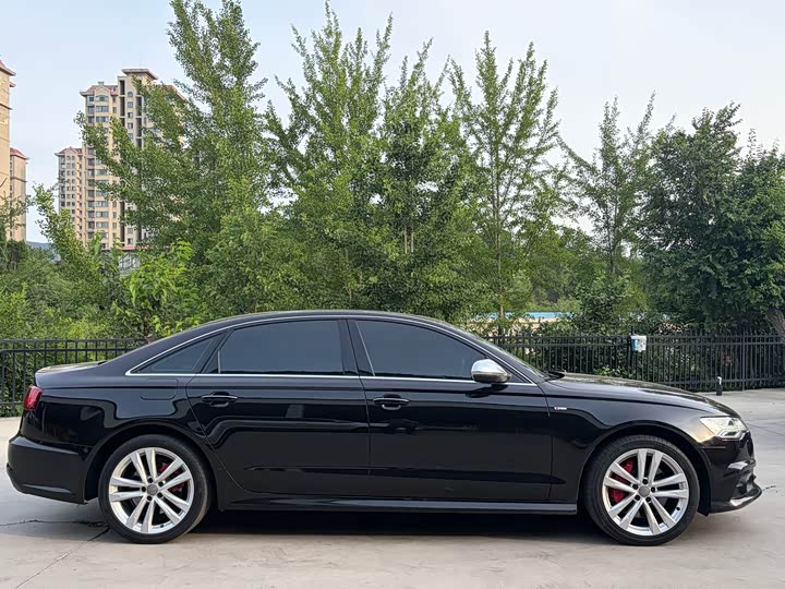 Audi A6L 30 45 TFSI quattro спорт — фото 3