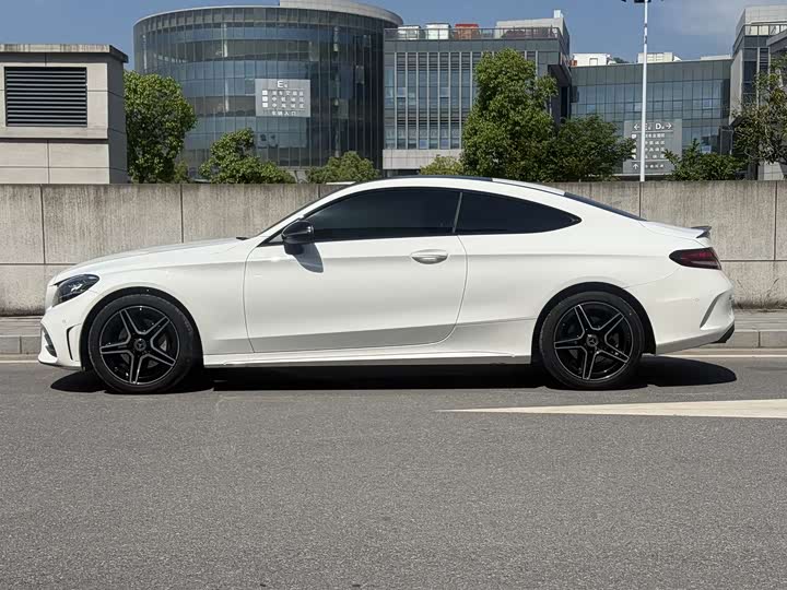 Mercedes-Benz C-Class 2023 C 260 — фото 4
