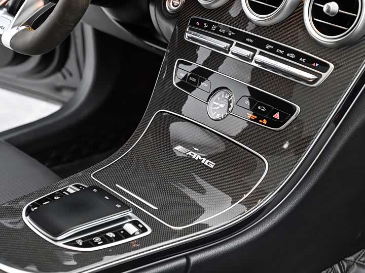 Mercedes-Benz C-Class 2021 AMG C 63 — фото 8
