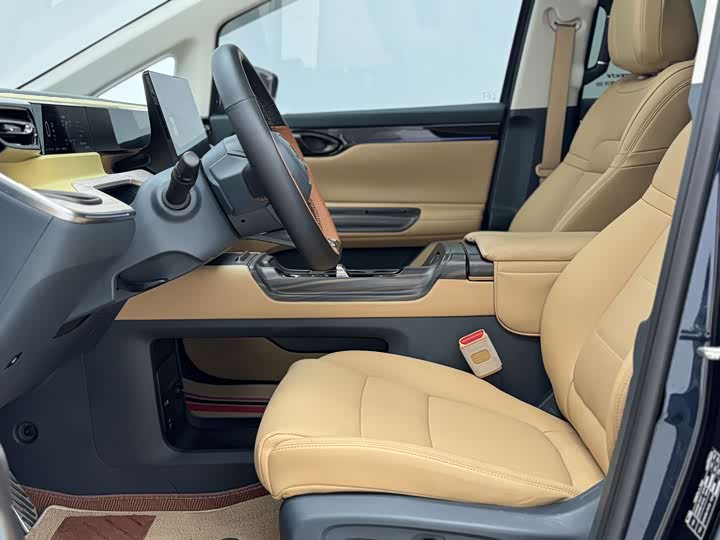 Trumpchi E 8 PHEV 2024 150km MAX — фото 5