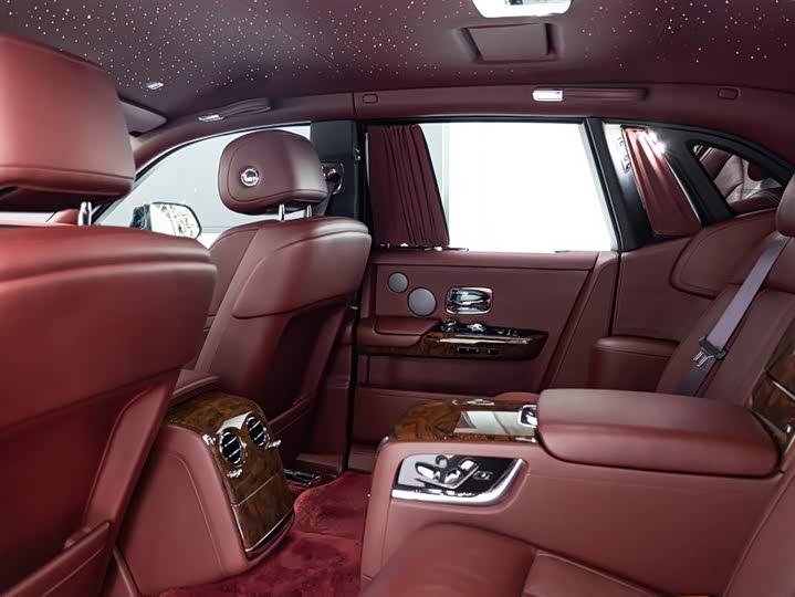Rolls-Royce Phantom — фото 12