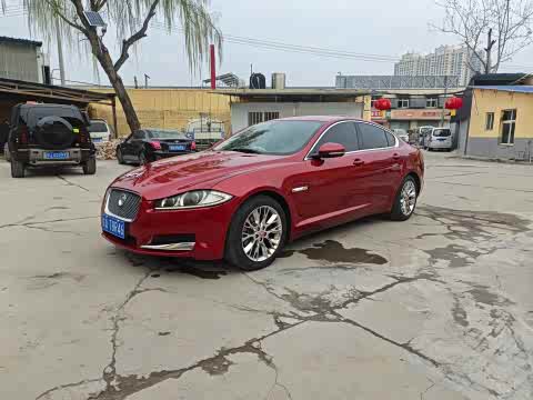 Jaguar XF 2015 XF 2.0 T — фото 15