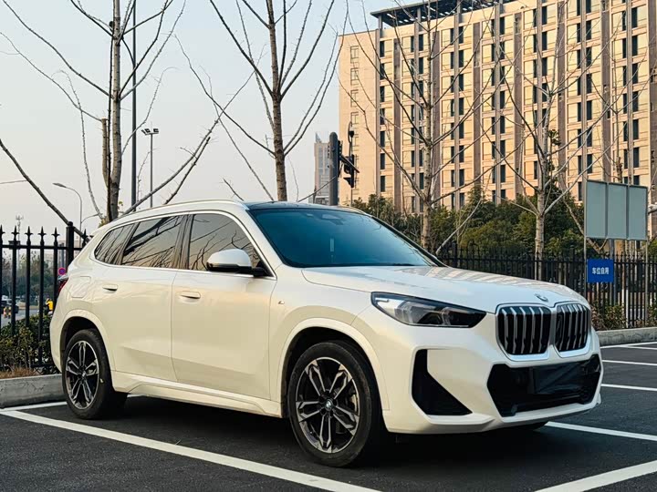 BMW X1 2023 s Drive 25 Li M — фото 3