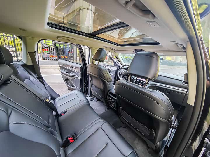 Jeep Grand Cherokee 4xe — фото 12