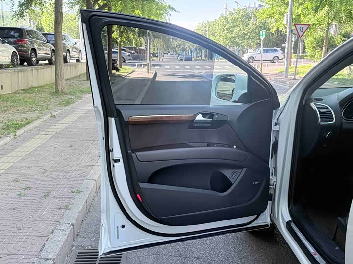 Audi Q7 2014 35 TFSI Sport — фото 22