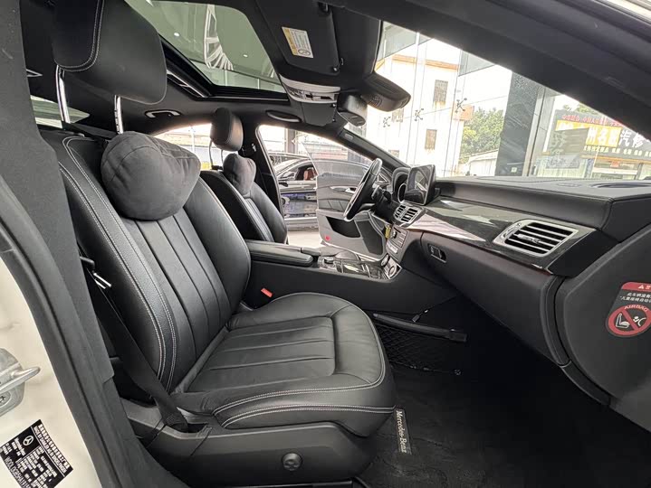 Mercedes-Benz CLS 2017 CLS 260 — фото 16