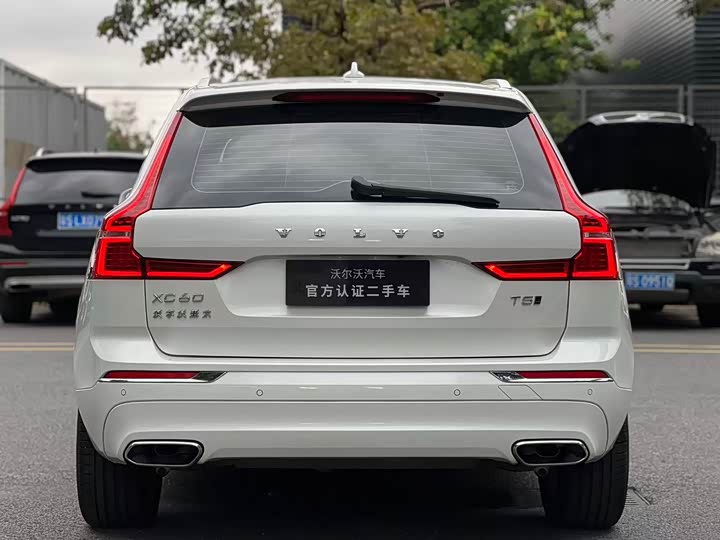 Volvo XC60 2021 T 5 4 WD — фото 10