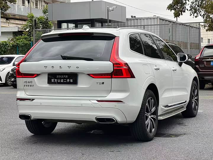 Volvo XC60 2021 T 5 4 WD — фото 9