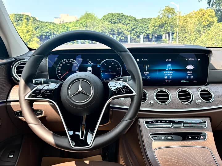 Mercedes-Benz E-Class 2023 E 300 L Luxury — фото 19