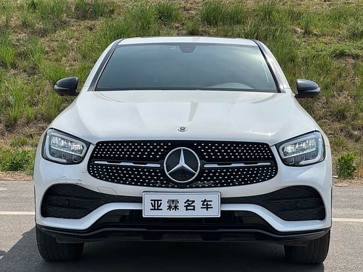 Mercedes-Benz GLC 2020 GLC 260 4 MATIC SUV — фото 2