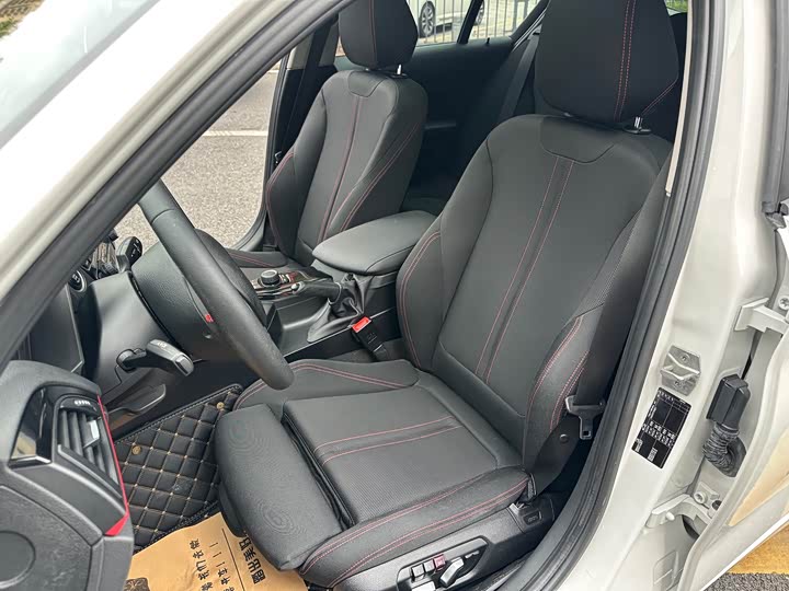 BMW 1 Series — фото 18