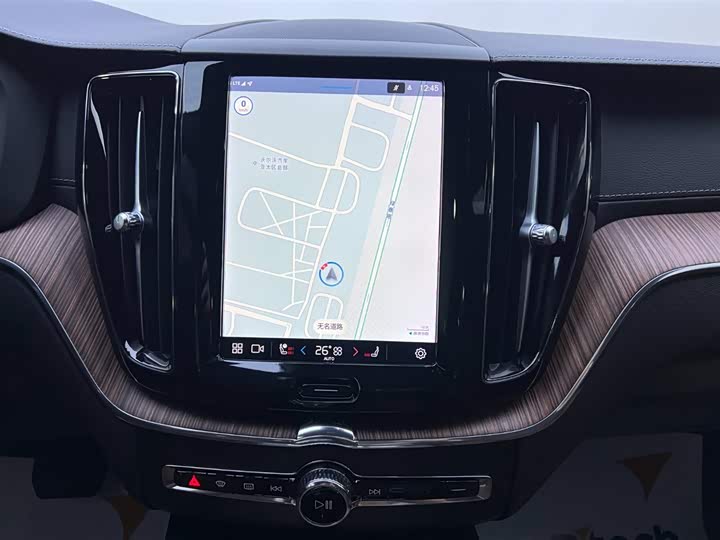 Volvo XC60 2022 B 5 4 WD — фото 12