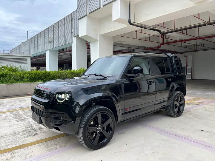 Land Rover Defender — фото 1