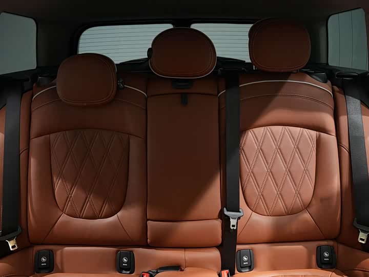 MINI Clubman — фото 19