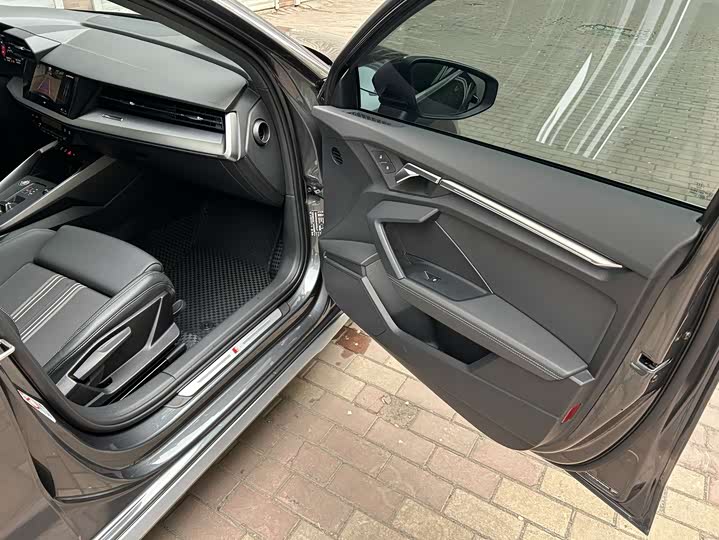 Audi A3 2024 A 3 L Limousine 35 TFSI Sport — фото 17