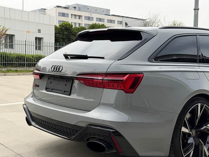 Audi RS 6 2022 RS 6 4.0 T Avant — фото 18