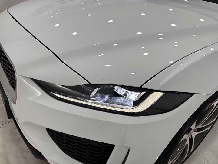 Jaguar XEL 2023 2.0 T 250 PS R-DYNAMIC S — фото 8